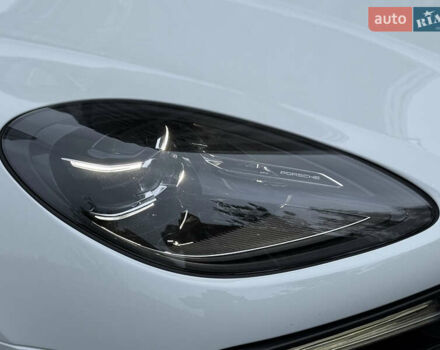 Белый Порше Масан, объемом двигателя 1.98 л и пробегом 37 тыс. км за 69000 $, фото 32 на Automoto.ua