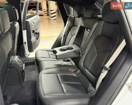 Белый Порше Масан, объемом двигателя 2.89 л и пробегом 3 тыс. км за 72000 $, фото 48 на Automoto.ua