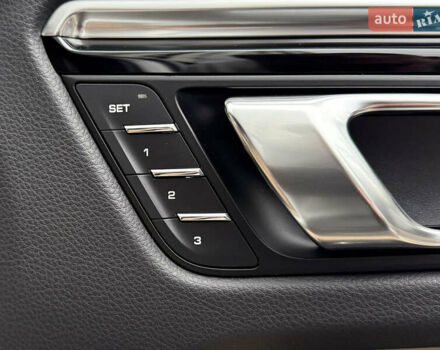 Порше Масан 2023 у Києві на Automoto.ua Білий Порше Масан, об'ємом двигуна 1.98 л та пробігом 37 тис. км за 68000 $, фото 57 на Automoto.ua