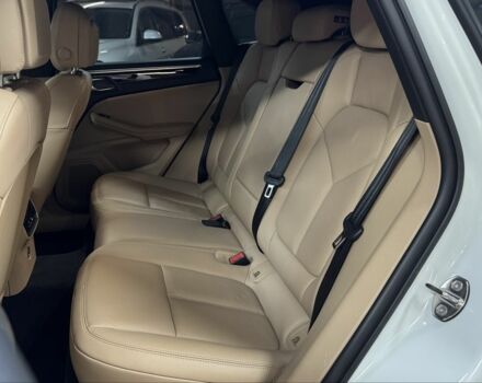 Білий Порше Масан, об'ємом двигуна 2 л та пробігом 37 тис. км за 68000 $, фото 6 на Automoto.ua