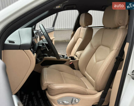 Белый Порше Масан, объемом двигателя 1.98 л и пробегом 37 тыс. км за 69000 $, фото 39 на Automoto.ua