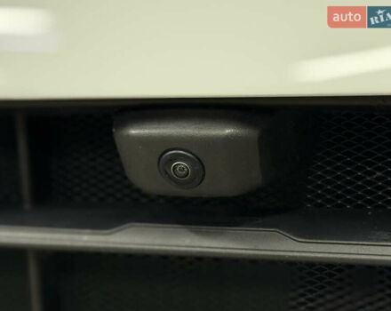 Белый Порше Масан, объемом двигателя 2.89 л и пробегом 3 тыс. км за 72000 $, фото 30 на Automoto.ua