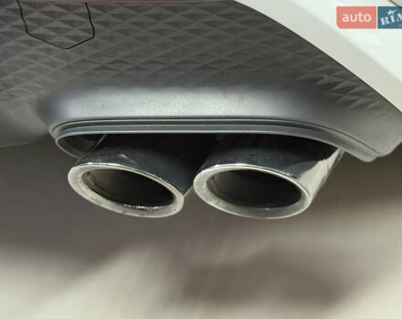 Белый Порше Масан, объемом двигателя 2.89 л и пробегом 3 тыс. км за 72000 $, фото 32 на Automoto.ua