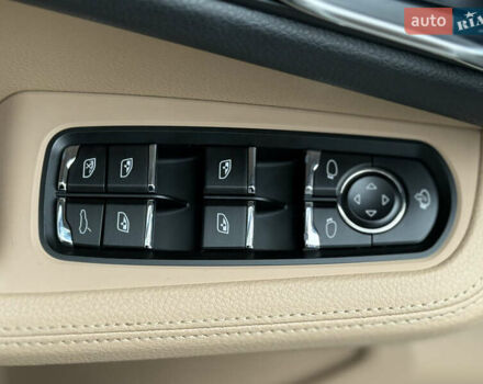 Белый Порше Масан, объемом двигателя 1.98 л и пробегом 37 тыс. км за 69000 $, фото 53 на Automoto.ua