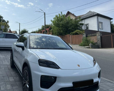 Белый Порше Масан, объемом двигателя 0 л и пробегом 17 тыс. км за 86800 $, фото 1 на Automoto.ua