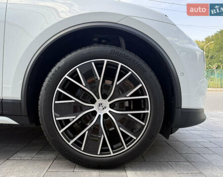 Белый Порше Масан, объемом двигателя 0 л и пробегом 17 тыс. км за 86800 $, фото 12 на Automoto.ua