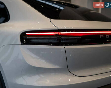 Білий Порше Масан, об'ємом двигуна 0 л та пробігом 17 тис. км за 87800 $, фото 7 на Automoto.ua