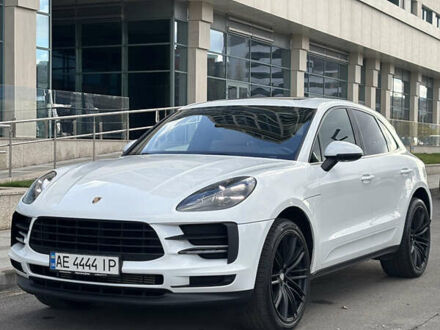 Белый Порше Масан, объемом двигателя 1.98 л и пробегом 55 тыс. км за 42900 $, фото 1 на Automoto.ua