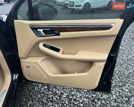 Чорний Порше Масан, об'ємом двигуна 3 л та пробігом 273 тис. км за 18200 $, фото 23 на Automoto.ua