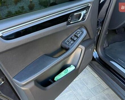 Порше Масан 2017 в Луцке на Automoto.ua Черный Порше Масан, объемом двигателя 3 л и пробегом 84 тыс. км за 33500 $, фото 3 на Automoto.ua