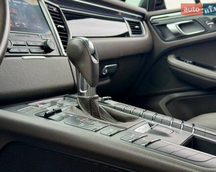 Черный Порше Масан, объемом двигателя 1.98 л и пробегом 104 тыс. км за 36999 $, фото 32 на Automoto.ua