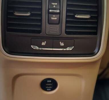 Порше Масан 2018 в Киеве на Automoto.ua Черный Порше Масан, объемом двигателя 1.98 л и пробегом 80 тыс. км за 33000 $, фото 15 на Automoto.ua