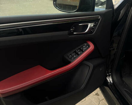 Порше Масан 2018 у Києві на Automoto.ua Чорний Порше Масан, об'ємом двигуна 1.98 л та пробігом 102 тис. км за 40000 $, фото 12 на Automoto.ua