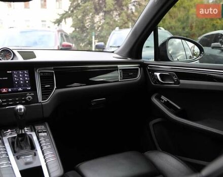 Чорний Порше Масан, об'ємом двигуна 1.98 л та пробігом 52 тис. км за 34500 $, фото 13 на Automoto.ua