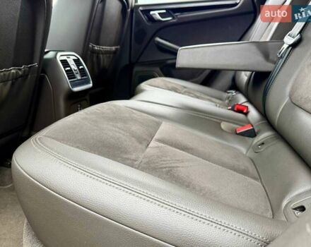 Черный Порше Масан, объемом двигателя 1.98 л и пробегом 104 тыс. км за 36999 $, фото 19 на Automoto.ua