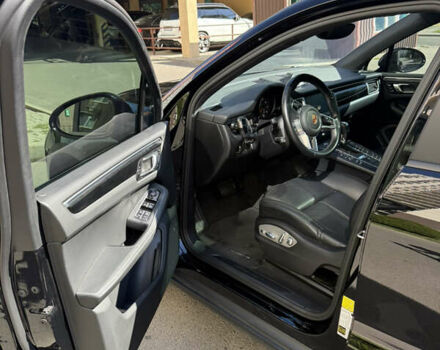 Черный Порше Масан, объемом двигателя 1.98 л и пробегом 85 тыс. км за 37000 $, фото 3 на Automoto.ua