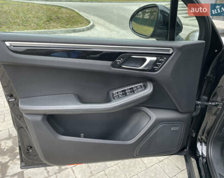 Чорний Порше Масан, об'ємом двигуна 2 л та пробігом 147 тис. км за 26000 $, фото 18 на Automoto.ua