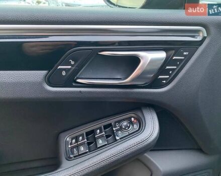 Чорний Порше Масан, об'ємом двигуна 2 л та пробігом 147 тис. км за 27400 $, фото 11 на Automoto.ua