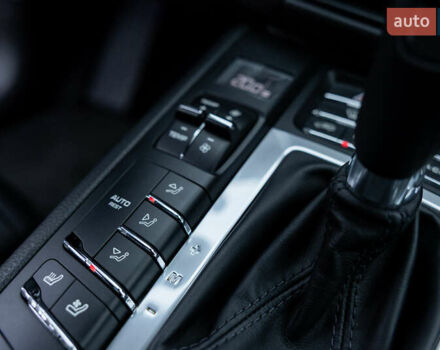 Порше Масан 2019 у Києві на Automoto.ua Чорний Порше Масан, об'ємом двигуна 3 л та пробігом 99 тис. км за 55000 $, фото 26 на Automoto.ua