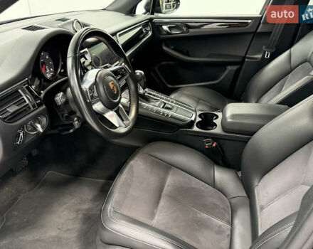 Порше Масан 2019 у Одесі на Automoto.ua Чорний Порше Масан, об'ємом двигуна 3 л та пробігом 89 тис. км за 39000 $, фото 24 на Automoto.ua