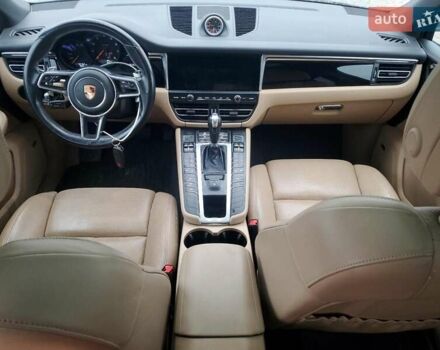 Черный Порше Масан, объемом двигателя 2 л и пробегом 67 тыс. км за 32695 $, фото 7 на Automoto.ua