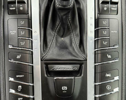 Порше Масан 2019 у Одесі на Automoto.ua Чорний Порше Масан, об'ємом двигуна 3 л та пробігом 89 тис. км за 39000 $, фото 28 на Automoto.ua