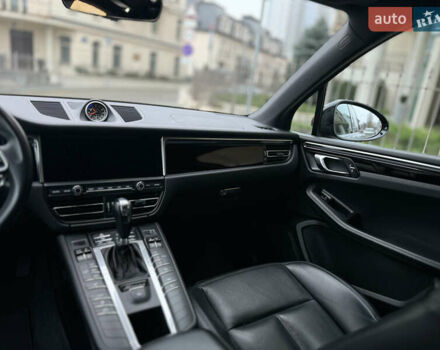 Чорний Порше Масан, об'ємом двигуна 2 л та пробігом 109 тис. км за 42500 $, фото 12 на Automoto.ua