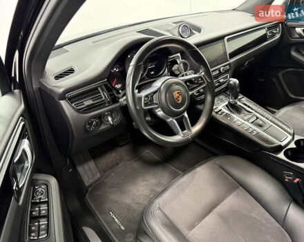 Порше Масан 2019 у Одесі на Automoto.ua Чорний Порше Масан, об'ємом двигуна 3 л та пробігом 89 тис. км за 39000 $, фото 23 на Automoto.ua