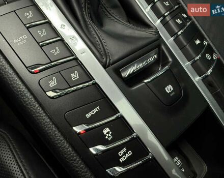 Черный Порше Масан, объемом двигателя 1.98 л и пробегом 70 тыс. км за 47990 $, фото 24 на Automoto.ua