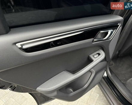 Черный Порше Масан, объемом двигателя 1.98 л и пробегом 70 тыс. км за 47990 $, фото 39 на Automoto.ua