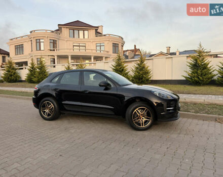 Черный Порше Масан, объемом двигателя 2 л и пробегом 12 тыс. км за 65999 $, фото 3 на Automoto.ua