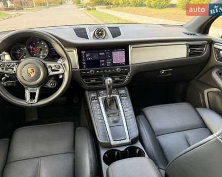 Черный Порше Масан, объемом двигателя 2 л и пробегом 12 тыс. км за 65999 $, фото 34 на Automoto.ua