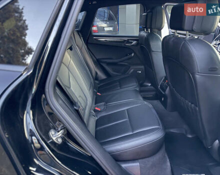 Черный Порше Масан, объемом двигателя 1.98 л и пробегом 45 тыс. км за 49900 $, фото 28 на Automoto.ua