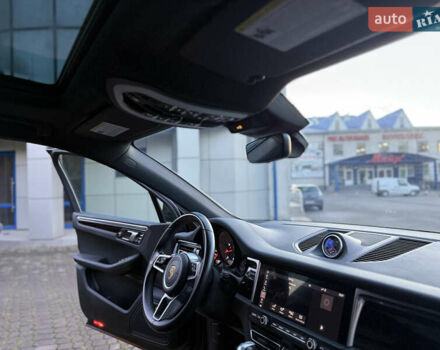 Черный Порше Масан, объемом двигателя 1.98 л и пробегом 45 тыс. км за 49900 $, фото 32 на Automoto.ua