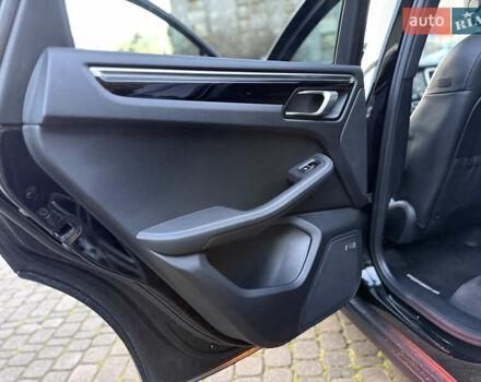 Черный Порше Масан, объемом двигателя 1.98 л и пробегом 45 тыс. км за 49900 $, фото 23 на Automoto.ua