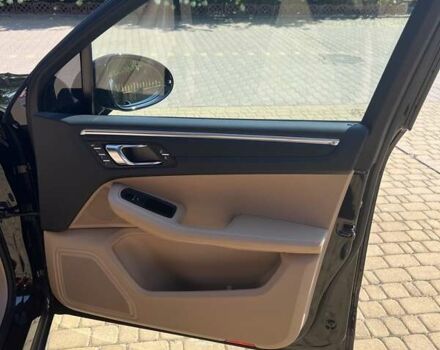 Черный Порше Масан, объемом двигателя 1.98 л и пробегом 36 тыс. км за 59800 $, фото 13 на Automoto.ua