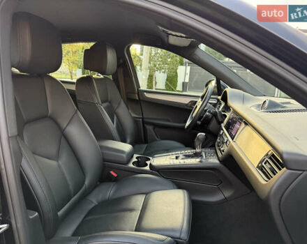 Черный Порше Масан, объемом двигателя 2 л и пробегом 12 тыс. км за 65999 $, фото 29 на Automoto.ua