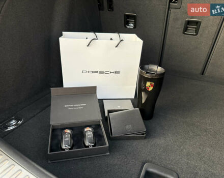 Черный Порше Масан, объемом двигателя 2 л и пробегом 12 тыс. км за 65999 $, фото 27 на Automoto.ua