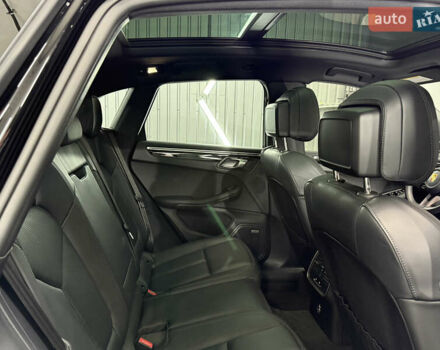 Черный Порше Масан, объемом двигателя 1.98 л и пробегом 9 тыс. км за 62000 $, фото 9 на Automoto.ua