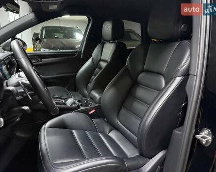 Черный Порше Масан, объемом двигателя 1.98 л и пробегом 23 тыс. км за 67500 $, фото 44 на Automoto.ua