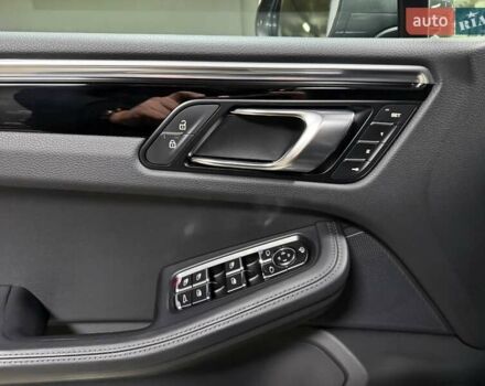 Черный Порше Масан, объемом двигателя 1.98 л и пробегом 23 тыс. км за 67500 $, фото 35 на Automoto.ua