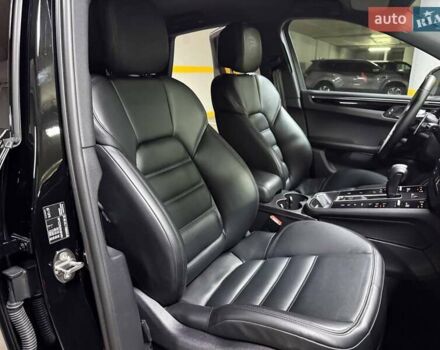 Черный Порше Масан, объемом двигателя 1.98 л и пробегом 23 тыс. км за 67500 $, фото 92 на Automoto.ua