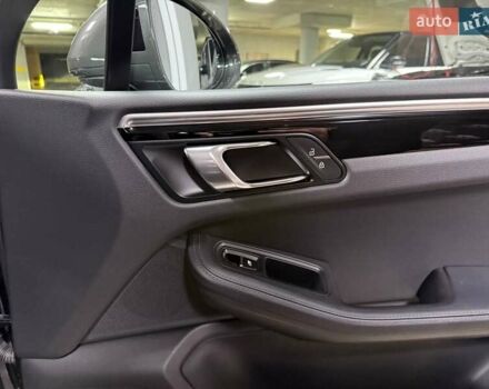 Черный Порше Масан, объемом двигателя 1.98 л и пробегом 23 тыс. км за 67500 $, фото 99 на Automoto.ua