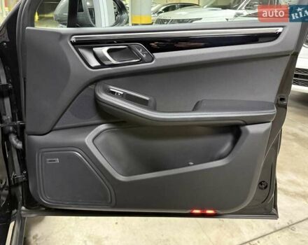 Черный Порше Масан, объемом двигателя 1.98 л и пробегом 23 тыс. км за 67500 $, фото 100 на Automoto.ua