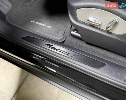 Черный Порше Масан, объемом двигателя 1.98 л и пробегом 23 тыс. км за 67500 $, фото 37 на Automoto.ua
