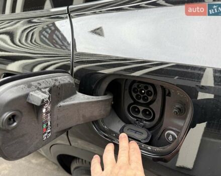 Порше Масан 2024 у Києві на Automoto.ua Чорний Порше Масан, об'ємом двигуна 0 л та пробігом 1 тис. км за 115555 $, фото 30 на Automoto.ua