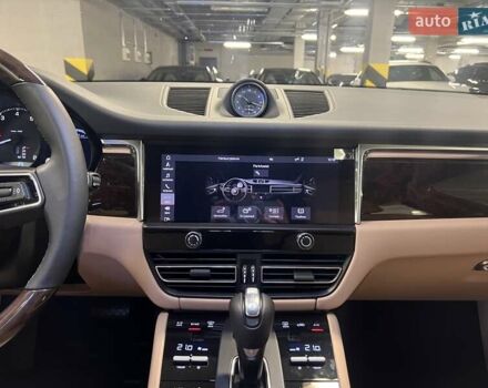 Черный Порше Масан, объемом двигателя 1.98 л и пробегом 3 тыс. км за 79539 $, фото 31 на Automoto.ua