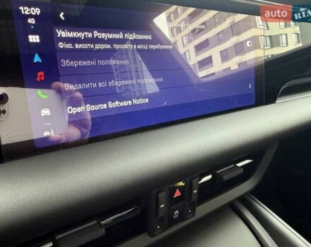 Порше Масан 2024 у Києві на Automoto.ua Чорний Порше Масан, об'ємом двигуна 0 л та пробігом 1 тис. км за 115555 $, фото 44 на Automoto.ua