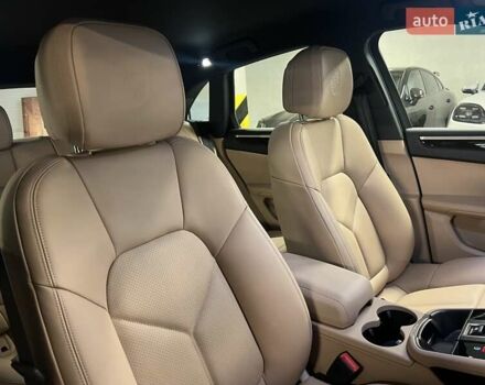 Черный Порше Масан, объемом двигателя 1.98 л и пробегом 3 тыс. км за 79539 $, фото 48 на Automoto.ua