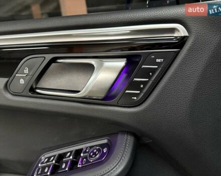 Фиолетовый Порше Масан, объемом двигателя 1.98 л и пробегом 31 тыс. км за 70500 $, фото 12 на Automoto.ua